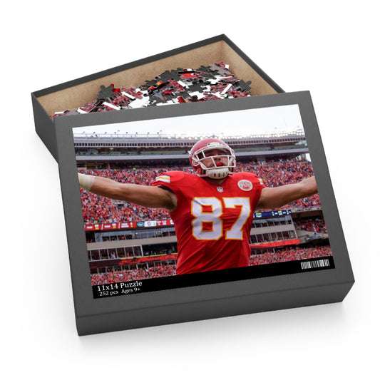 Travis Kelce Kansas City Chiefs Puzzle - 252 Piece NFL Football Game